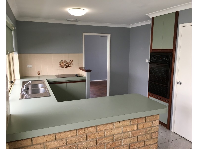 10 Torrens Place, Greenfields WA 6210