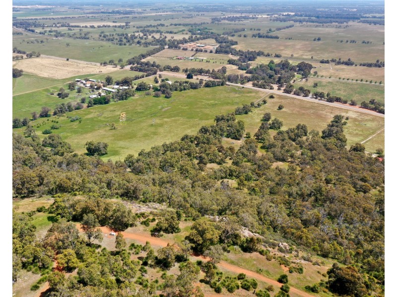 142 Kingsbury Drive, Keysbrook WA 6126