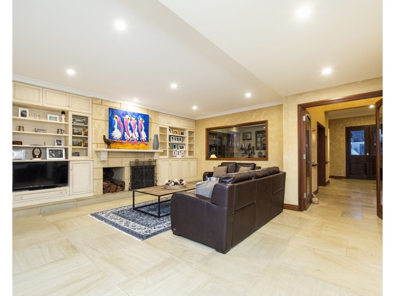 48 Aztec Island Retreat, Halls Head WA 6210