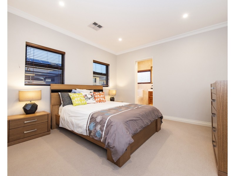 48 Aztec Island Retreat, Halls Head WA 6210