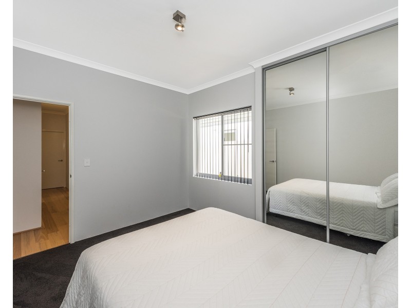 23  Whimbrel Crescent, Coodanup WA 6210