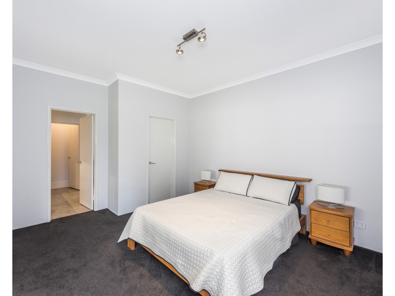 23  Whimbrel Crescent, Coodanup WA 6210