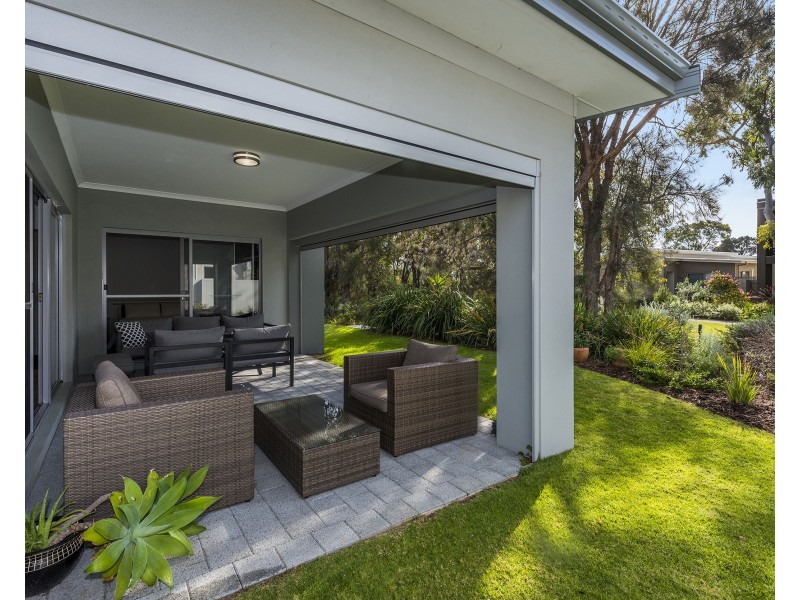 23  Whimbrel Crescent, Coodanup WA 6210