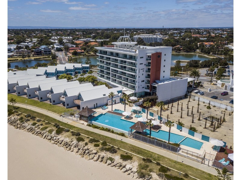 404/16 Dolphin Drive, Mandurah WA 6210