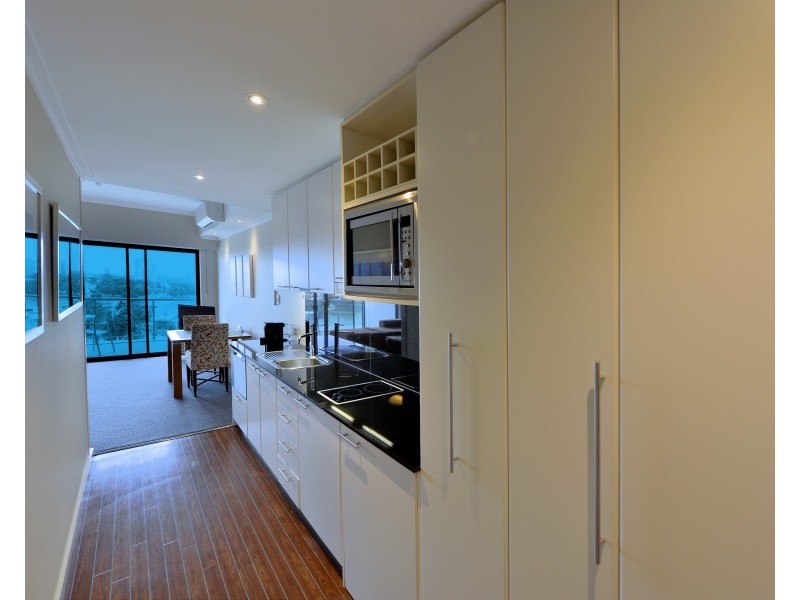 404/16 Dolphin Drive, Mandurah WA 6210