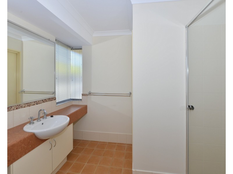 3 Honeymyrtle Grange, Halls Head WA 6210