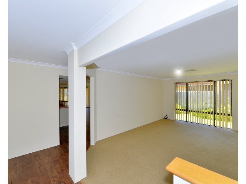 3 Honeymyrtle Grange, Halls Head WA 6210