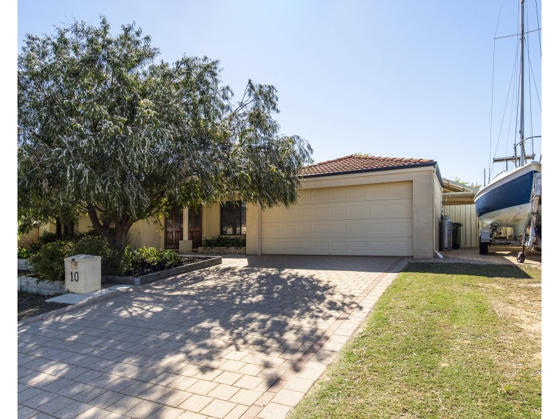 10 Batavia Avenue, Wannanup WA 6210