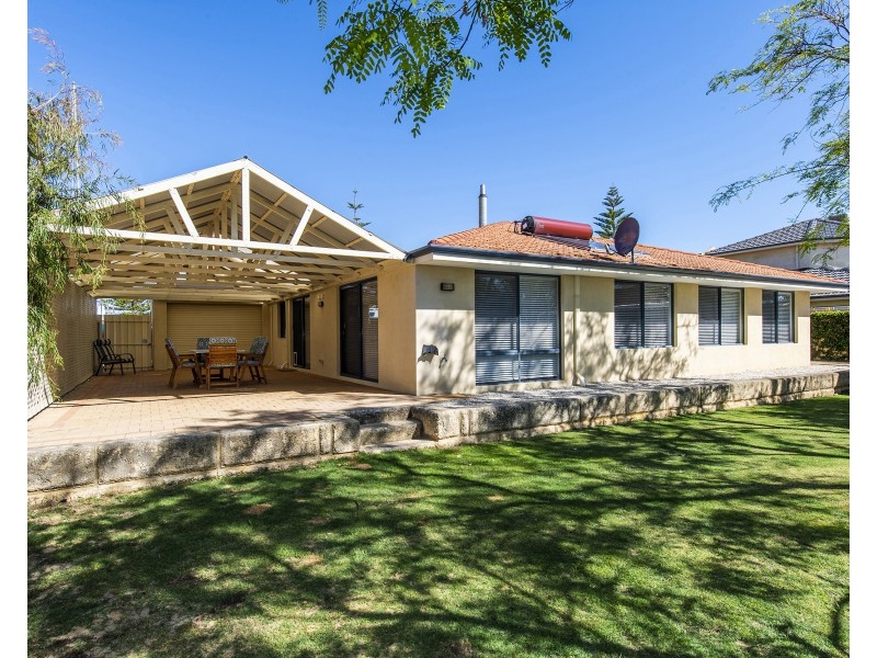 10 Batavia Avenue, Wannanup WA 6210