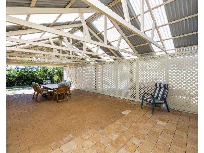 10 Batavia Avenue, Wannanup WA 6210