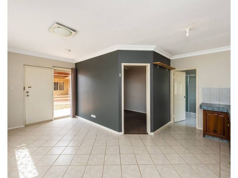 5 Berrigan Row, Halls Head WA 6210