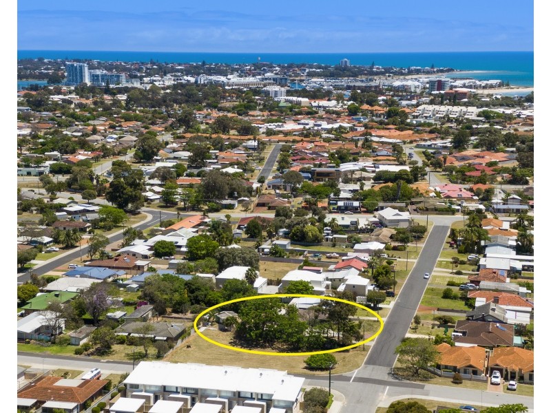 15 Eacott Street, Mandurah WA 6210