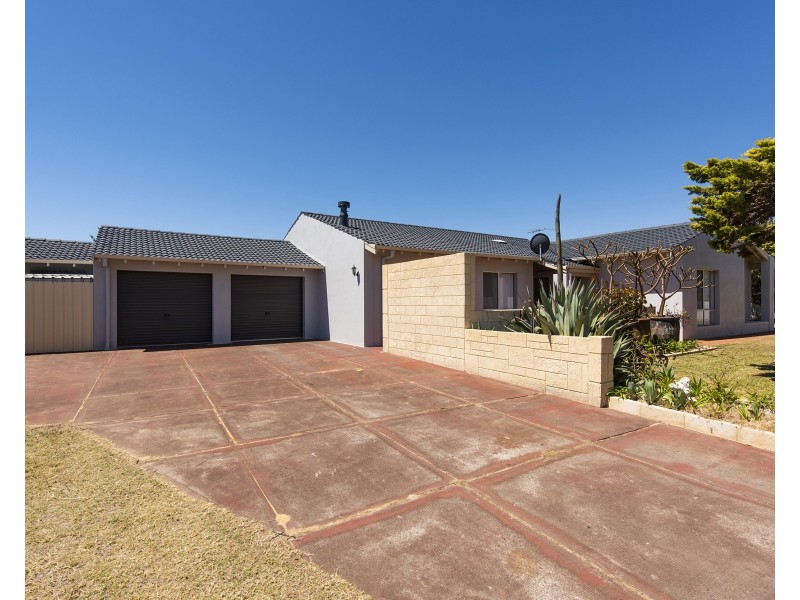 4 Sussex Place, Halls Head WA 6210