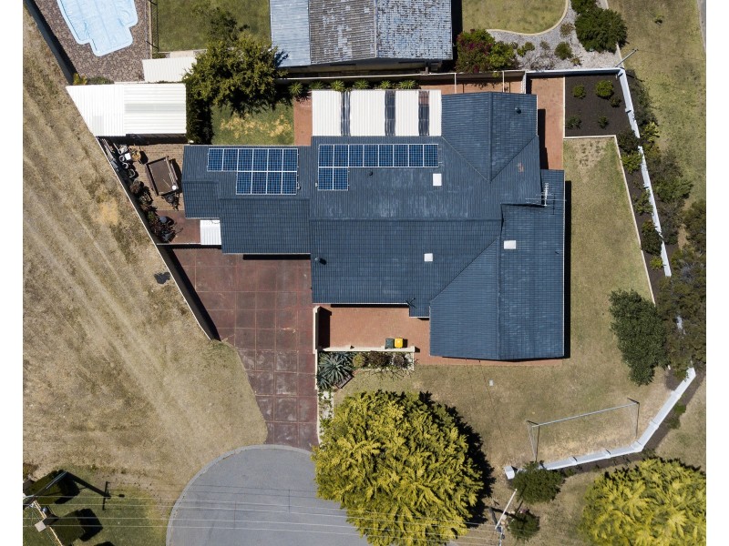 4 Sussex Place, Halls Head WA 6210