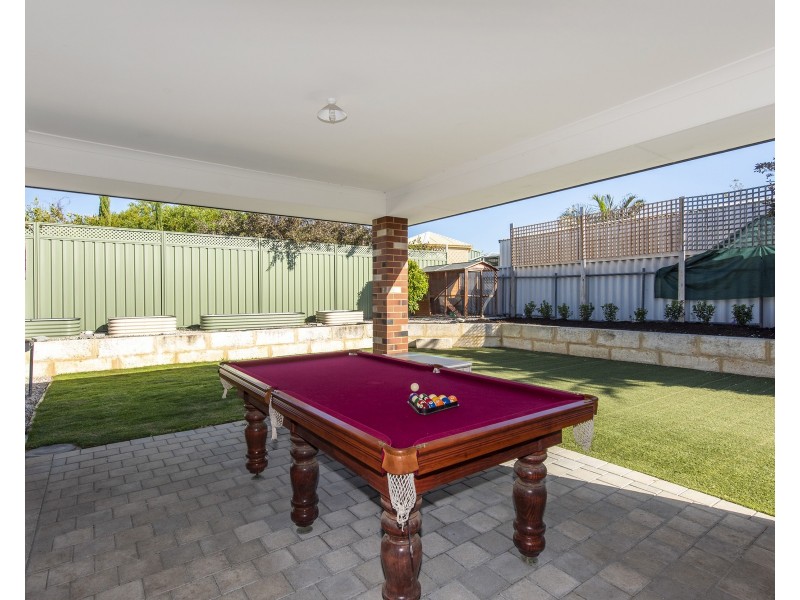 69 Peelwood Parade, Halls Head WA 6210