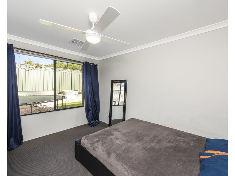 69 Peelwood Parade, Halls Head WA 6210