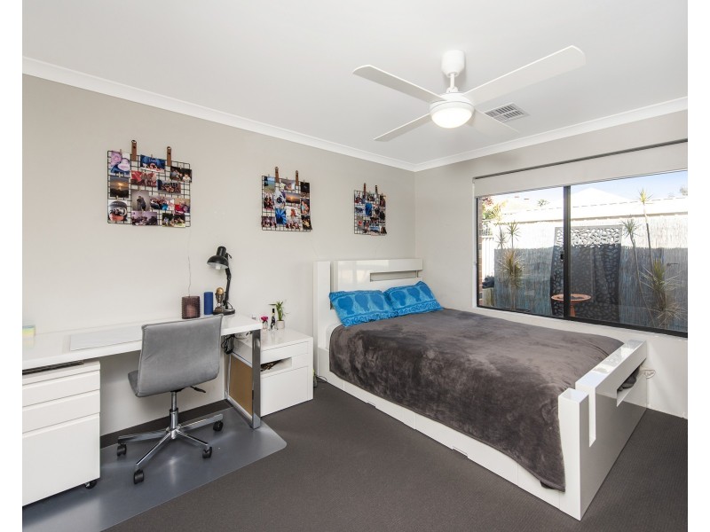 69 Peelwood Parade, Halls Head WA 6210