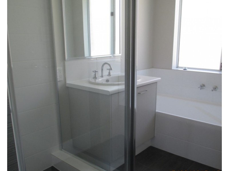 46 Eleanore Drive, Madora Bay WA 6210