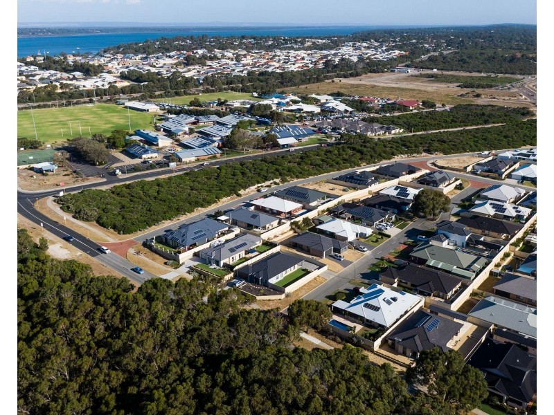100 Ocean Road, Dawesville WA 6211