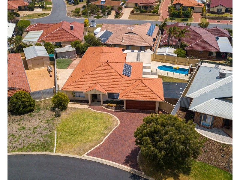 10 Bucentaur Place, Halls Head WA 6210