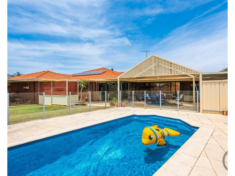 10 Bucentaur Place, Halls Head WA 6210