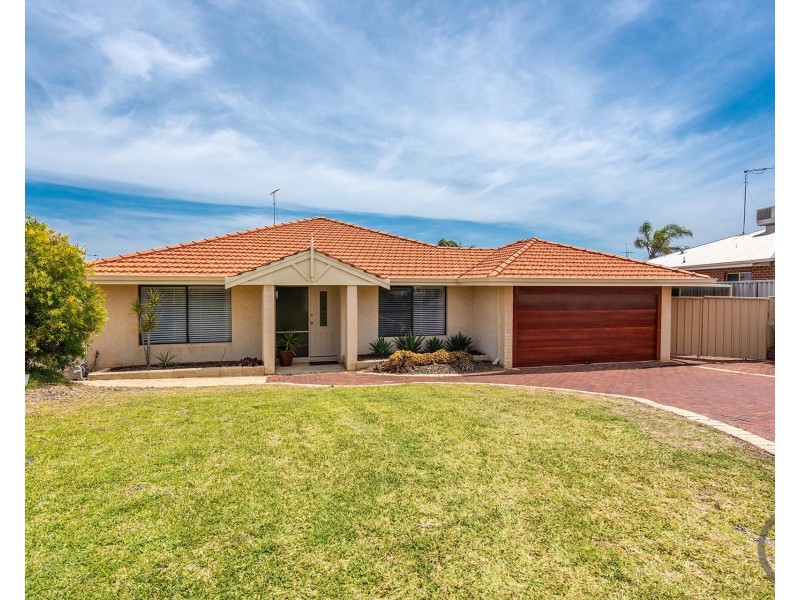 10 Bucentaur Place, Halls Head WA 6210