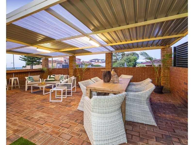 1/139 Ormsby Terrace, Silver Sands WA 6210