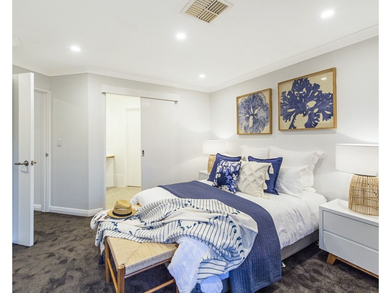 1/139 Ormsby Terrace, Silver Sands WA 6210