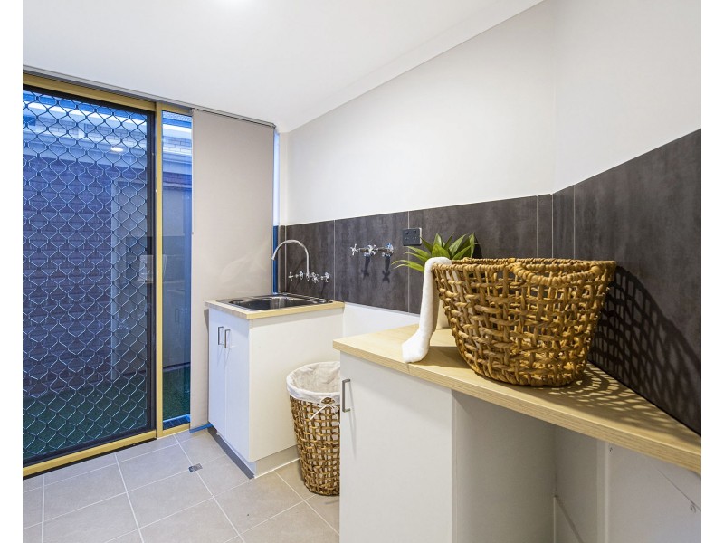 1/139 Ormsby Terrace, Silver Sands WA 6210