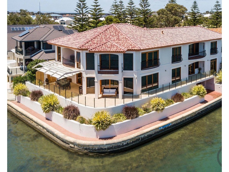 27 Starfire Close, Halls Head WA 6210