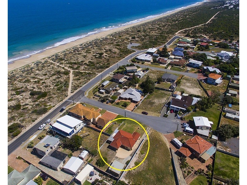 1 Pagoda Place, Madora Bay WA 6210