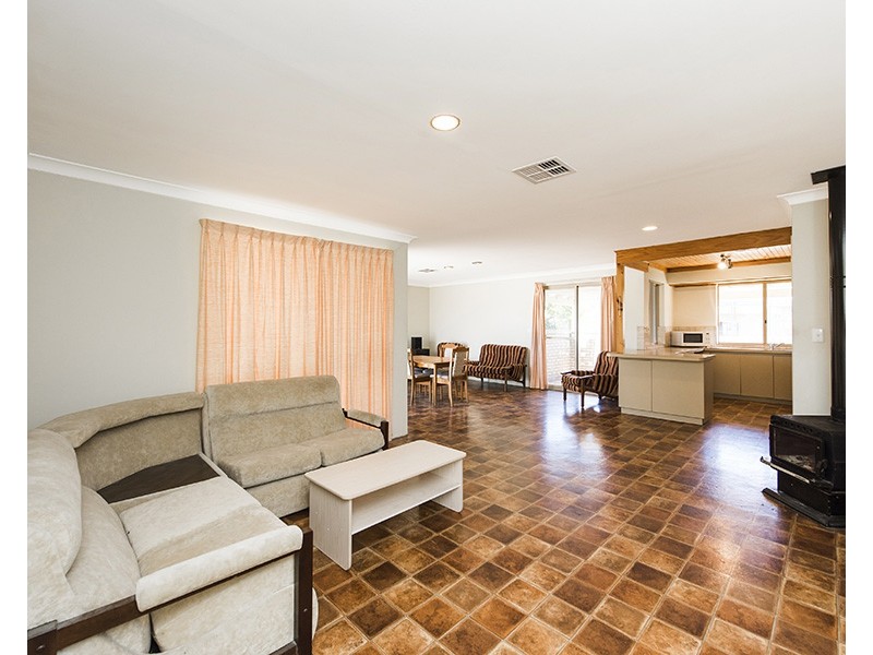1 Pagoda Place, Madora Bay WA 6210
