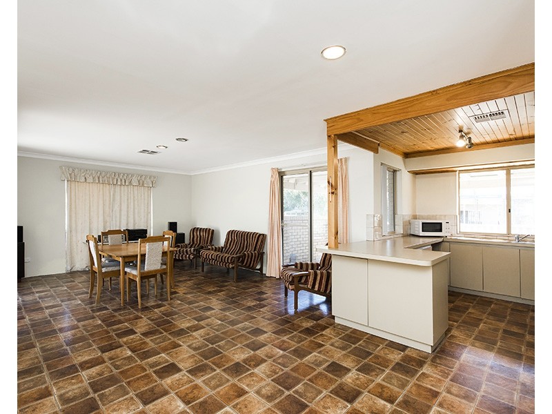 1 Pagoda Place, Madora Bay WA 6210