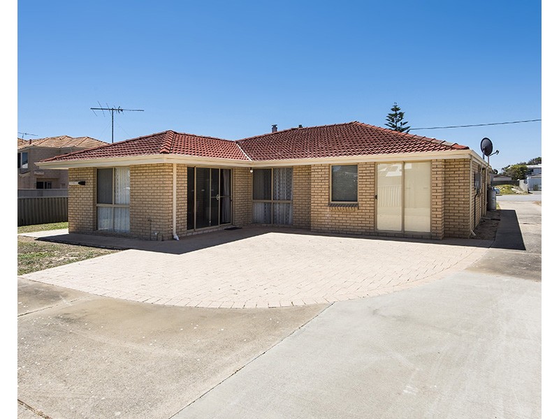 1 Pagoda Place, Madora Bay WA 6210