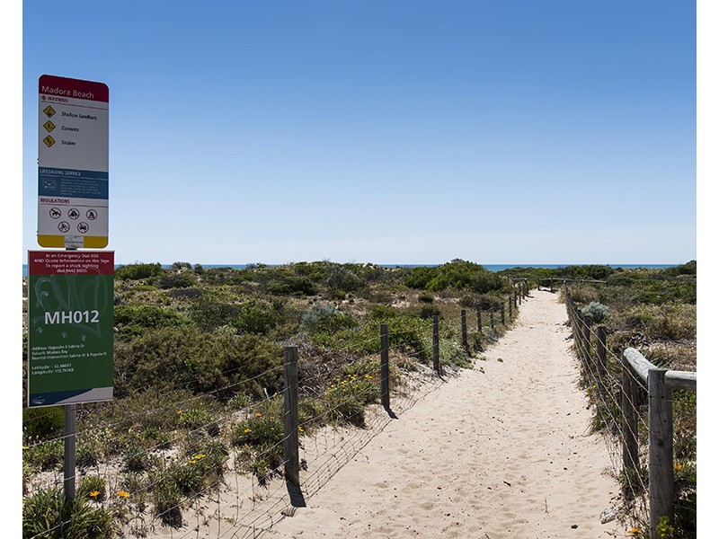 1 Pagoda Place, Madora Bay WA 6210