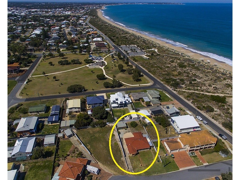 1 Pagoda Place, Madora Bay WA 6210