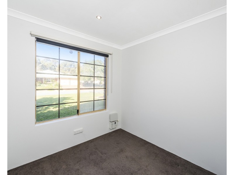 12 Summerlea Avenue, Meadow Springs WA 6210