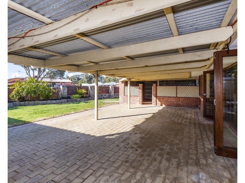 12 Summerlea Avenue, Meadow Springs WA 6210