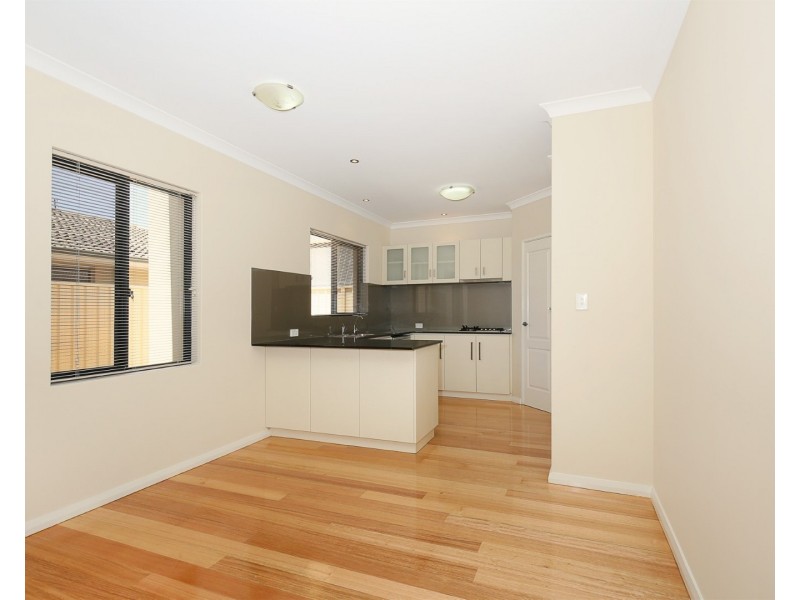 78B  Gibson Street, Mandurah WA 6210