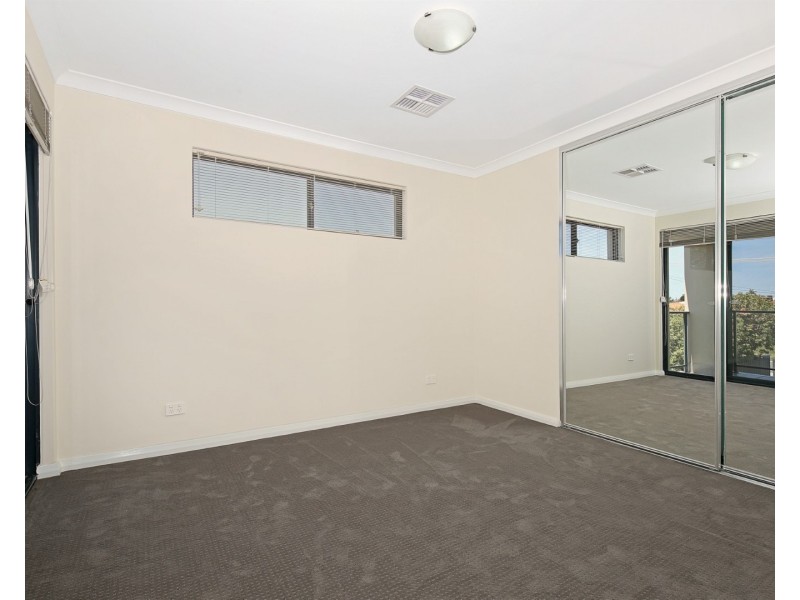 78B  Gibson Street, Mandurah WA 6210