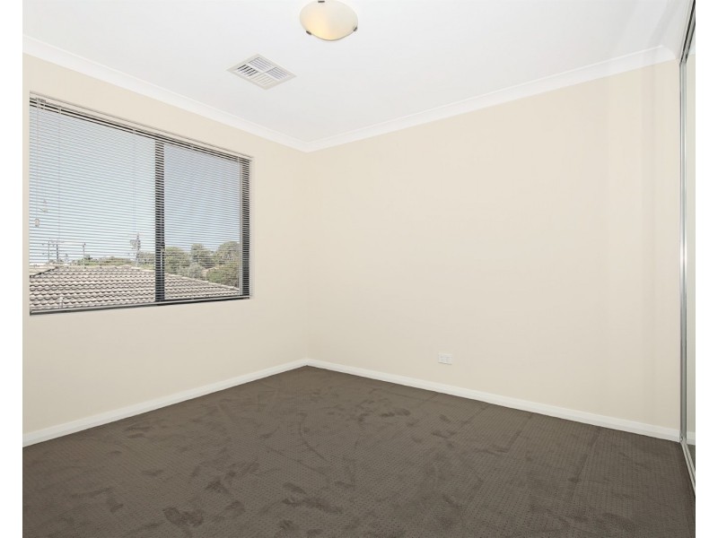 78B  Gibson Street, Mandurah WA 6210