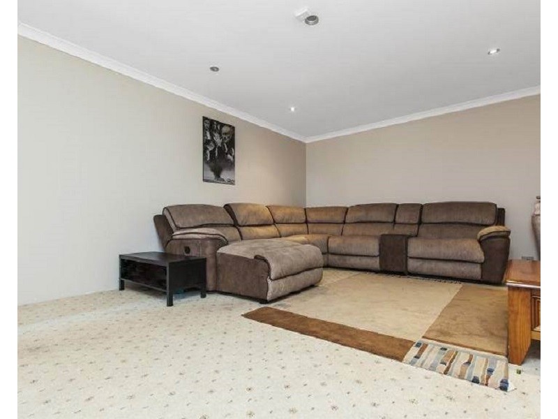 38 Cunderdin Loop, Dawesville WA 6211