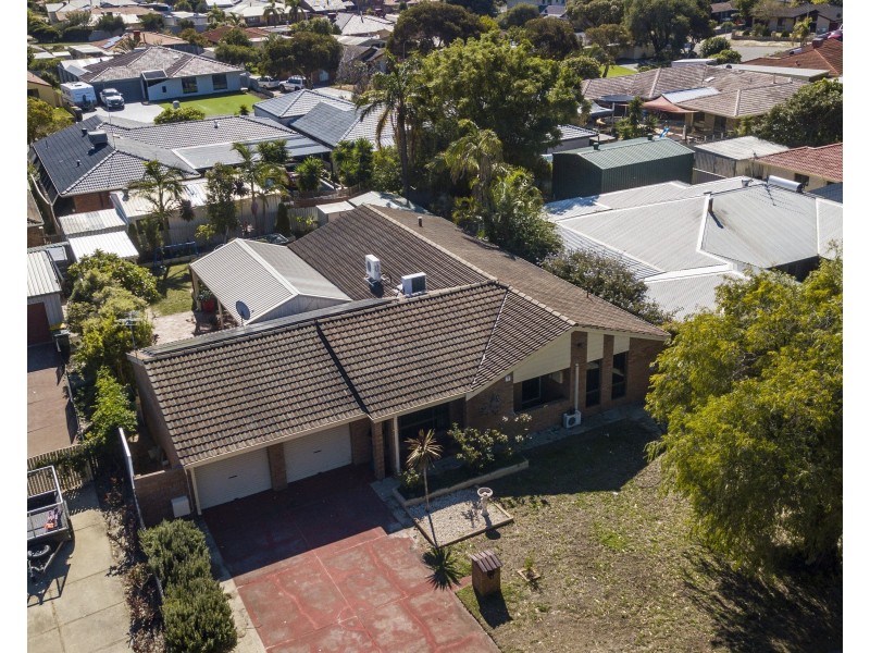 7 Brigadoon Close, Halls Head WA 6210