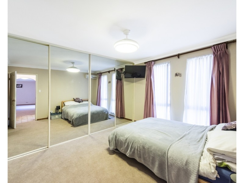 7 Brigadoon Close, Halls Head WA 6210