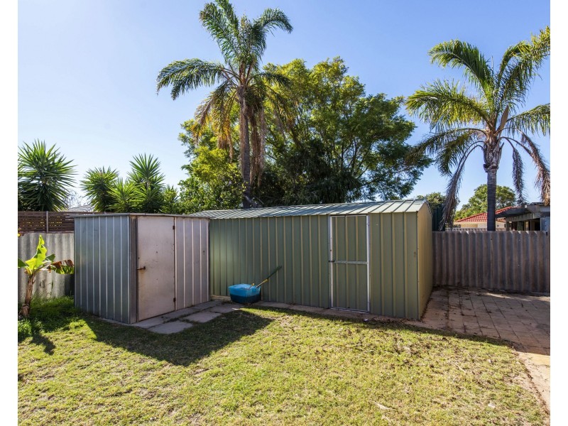 7 Brigadoon Close, Halls Head WA 6210