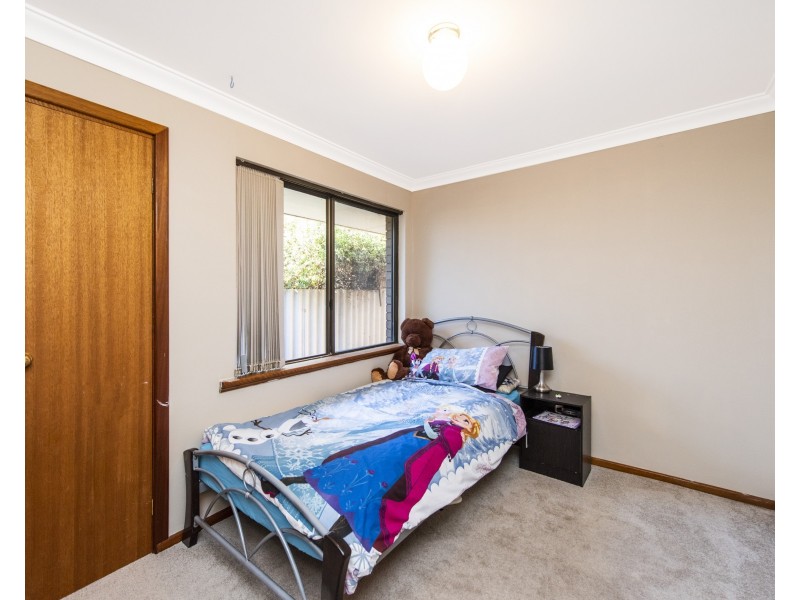 7 Brigadoon Close, Halls Head WA 6210