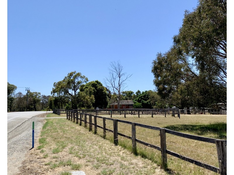 1406 Rowley Road, Wungong WA 6112