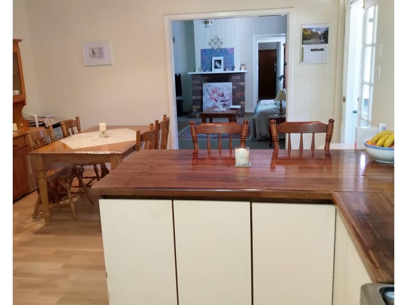 1406 Rowley Road, Wungong WA 6112