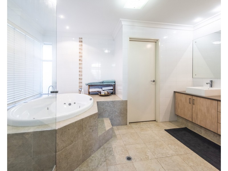 21 Surf View, Dawesville WA 6211