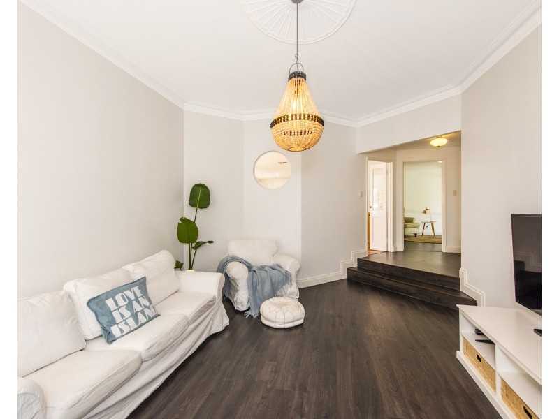 8 Exeter Place, Greenfields WA 6210